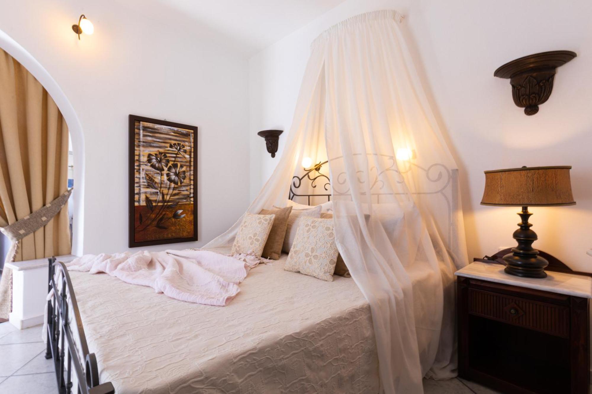 Sunrock Suites Stelida  Dış mekan fotoğraf
