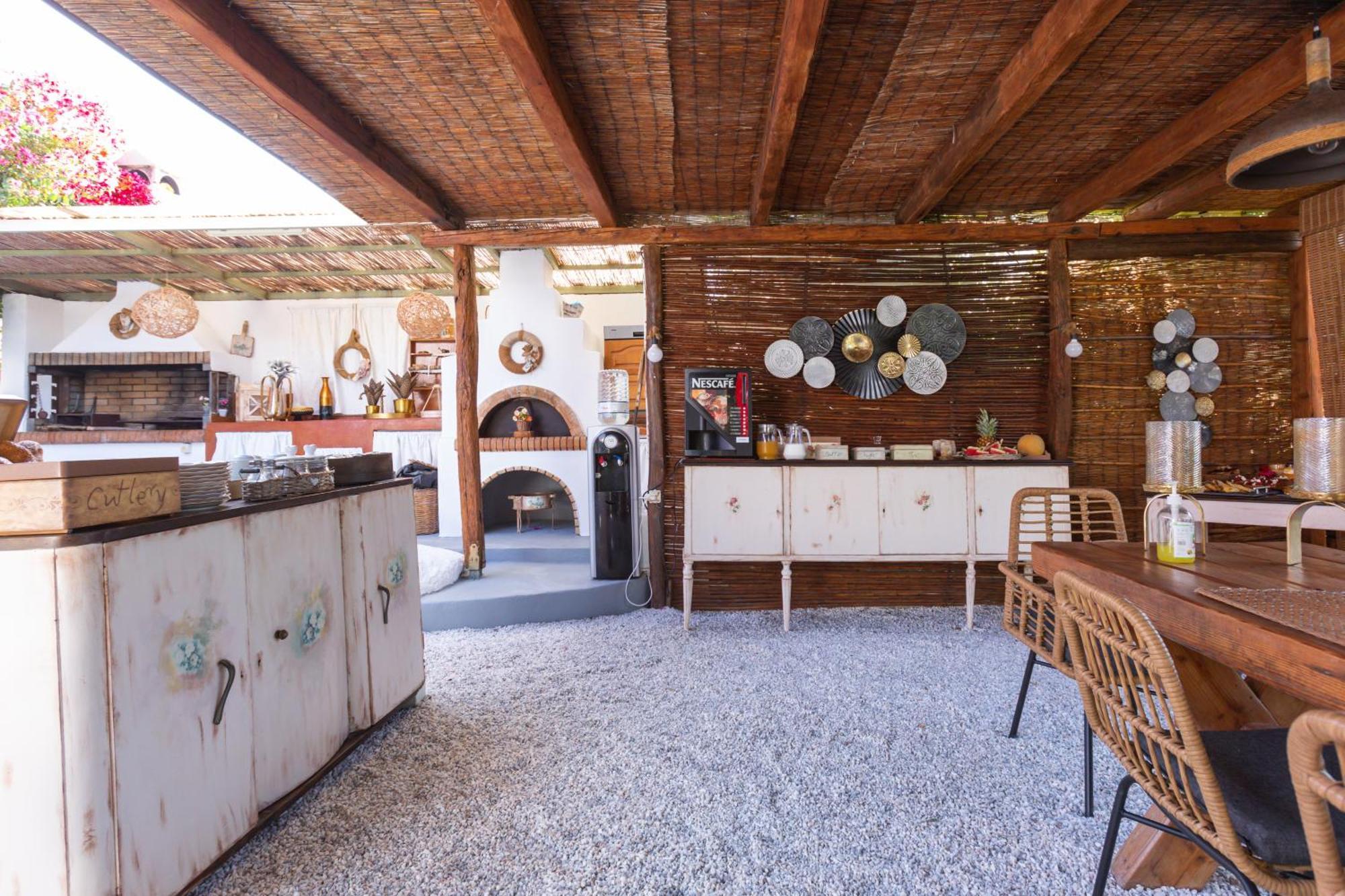 Sunrock Suites Stelida  Dış mekan fotoğraf