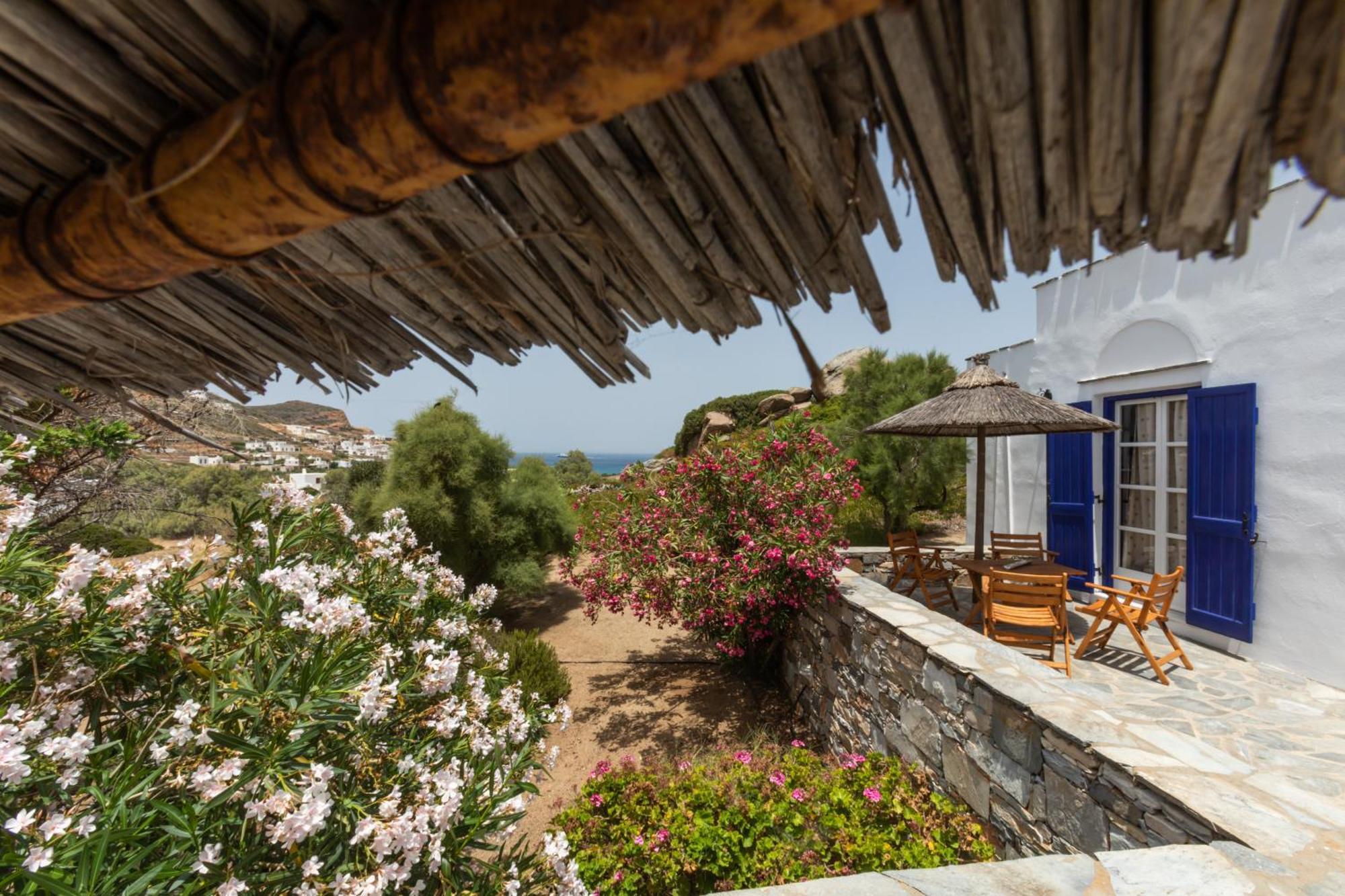 Sunrock Suites Stelida  Dış mekan fotoğraf
