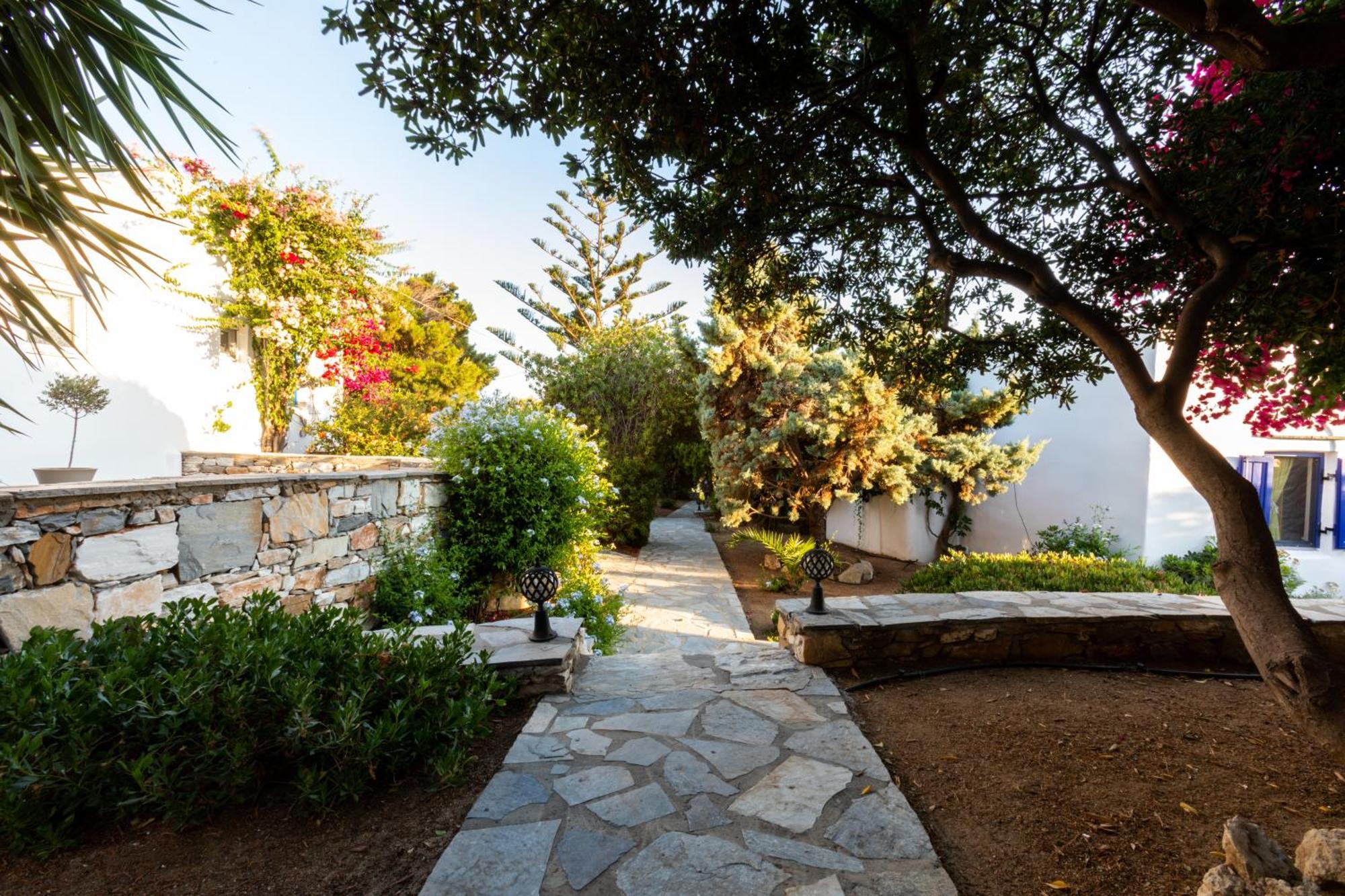 Sunrock Suites Stelida  Dış mekan fotoğraf