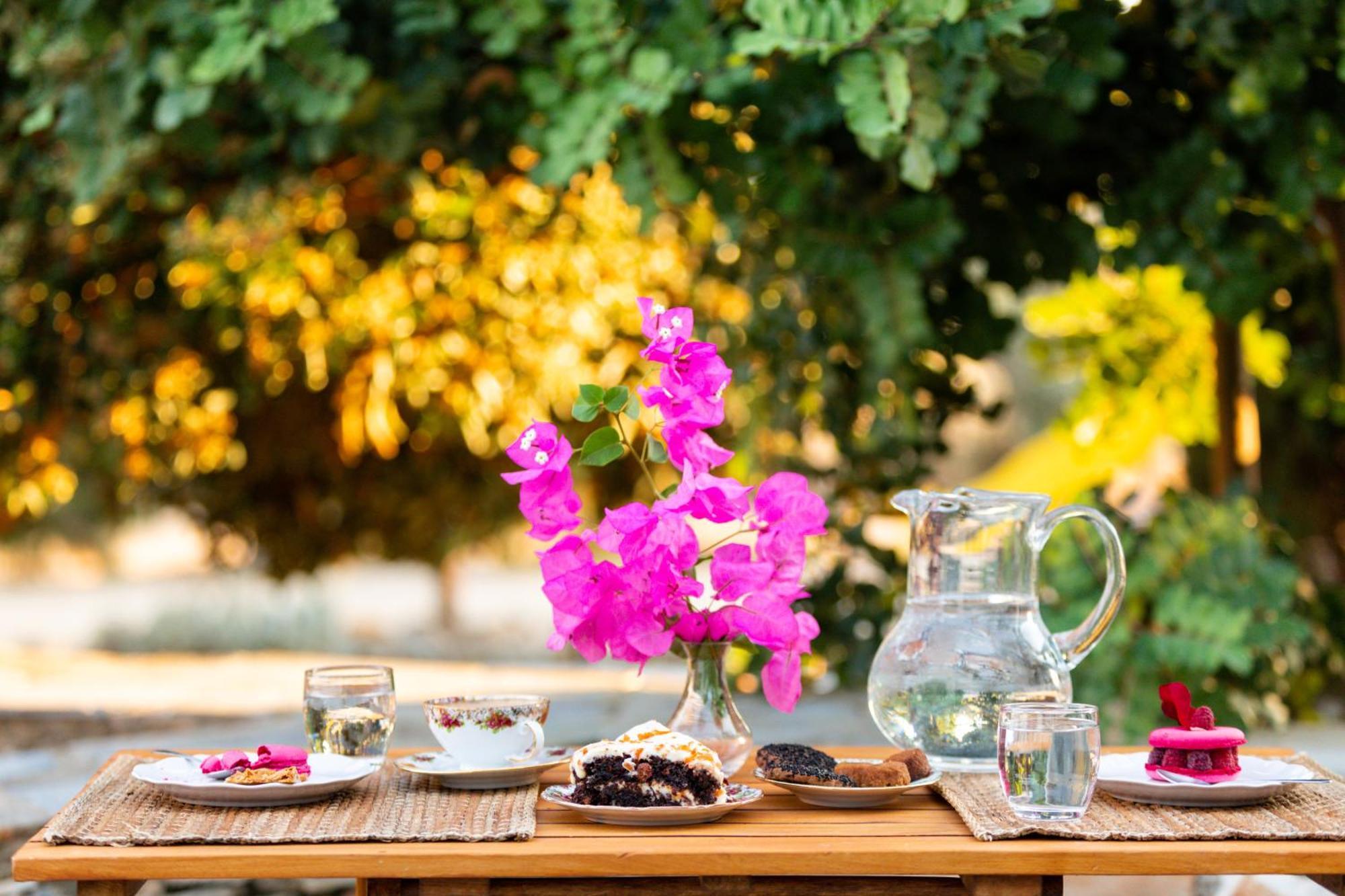 Sunrock Suites Stelida  Dış mekan fotoğraf